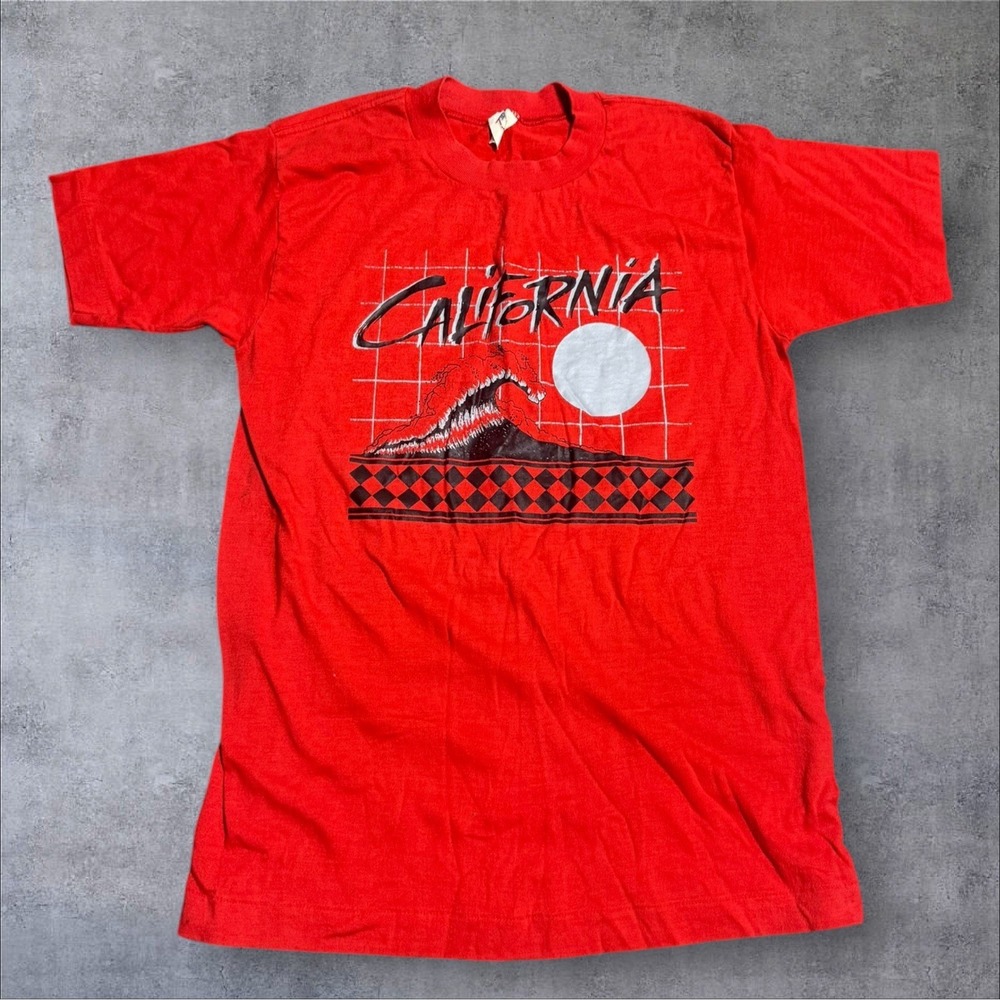 Vintage 70s‎ California Red Surfing Shirt Men's Medium Single Stitch USA Made.